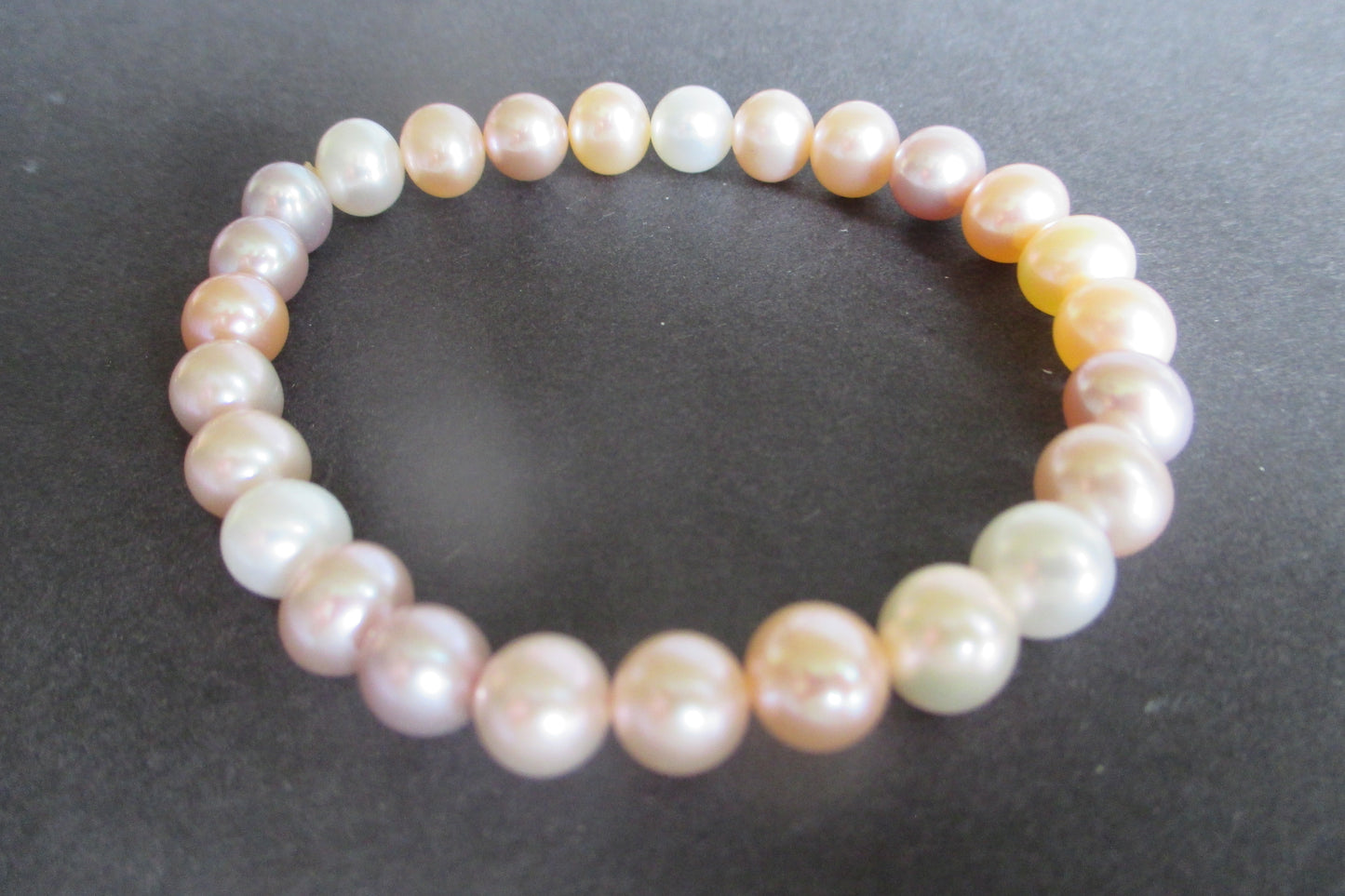 White Pink Lavender Akoya pearl bracelet