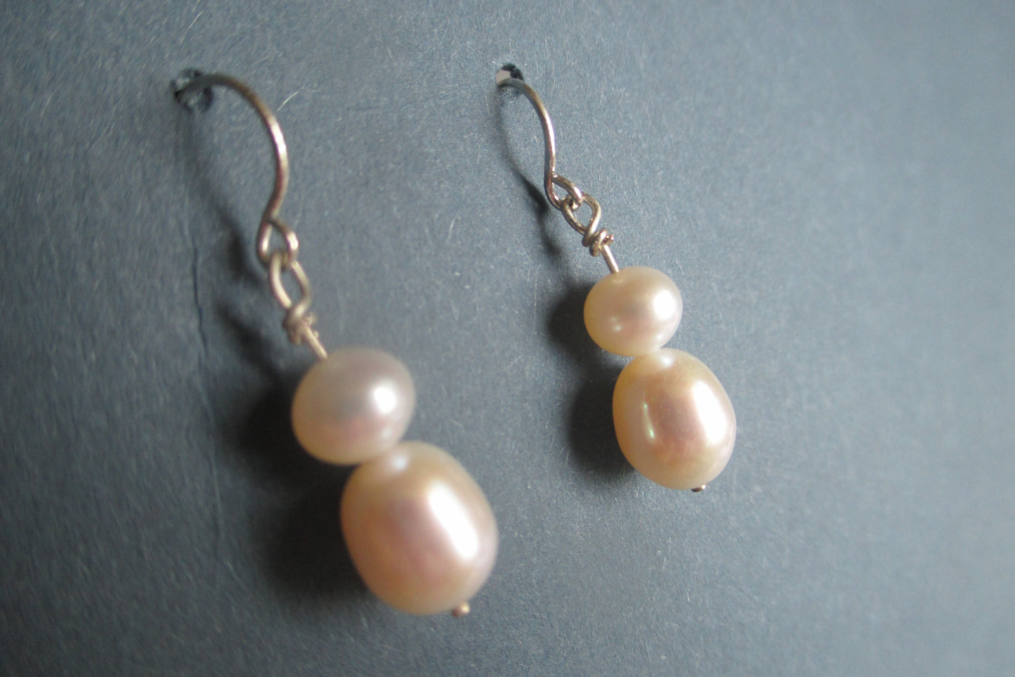 Silver pearls stud earrings