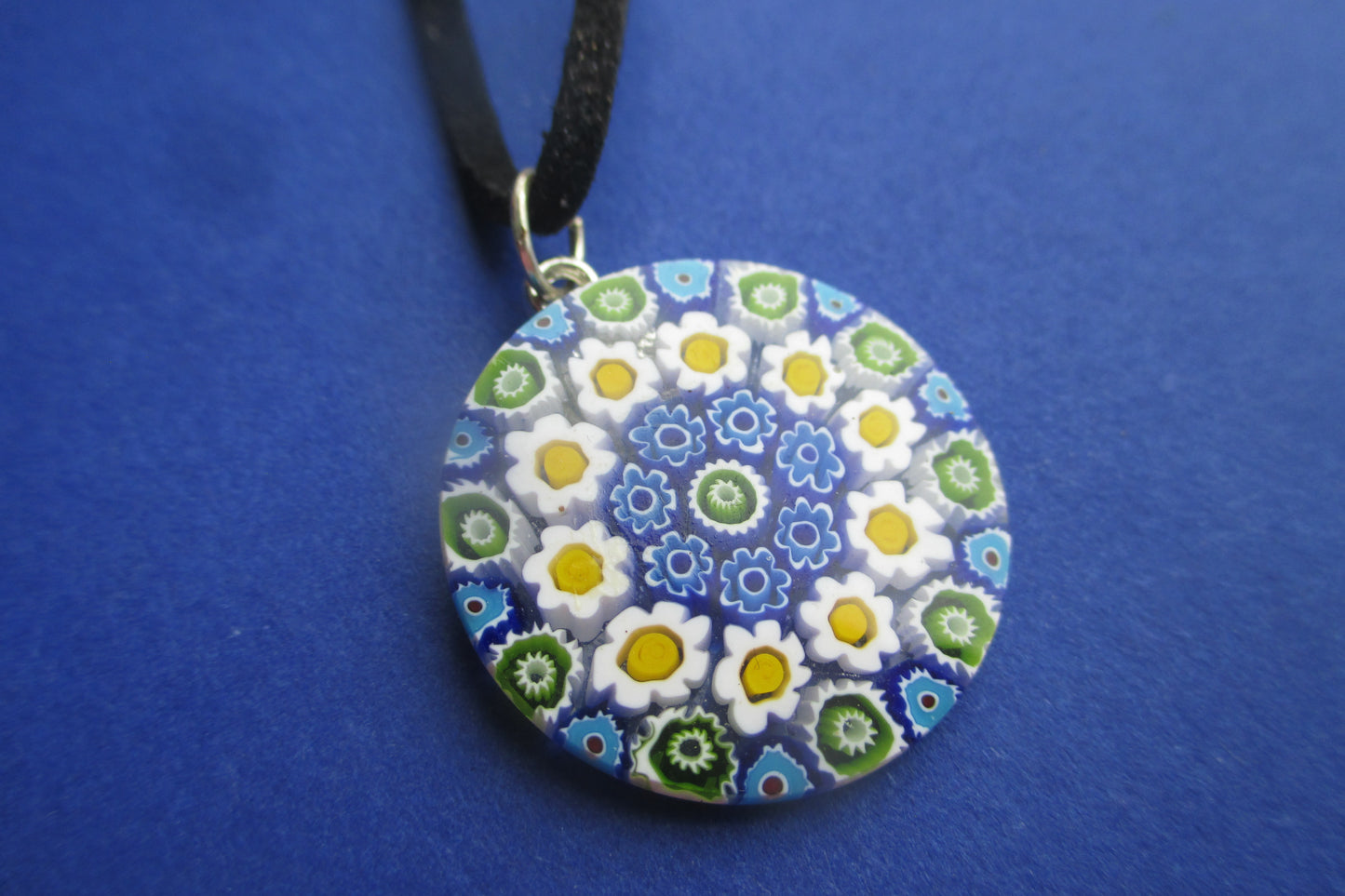 Venetian glass pendant