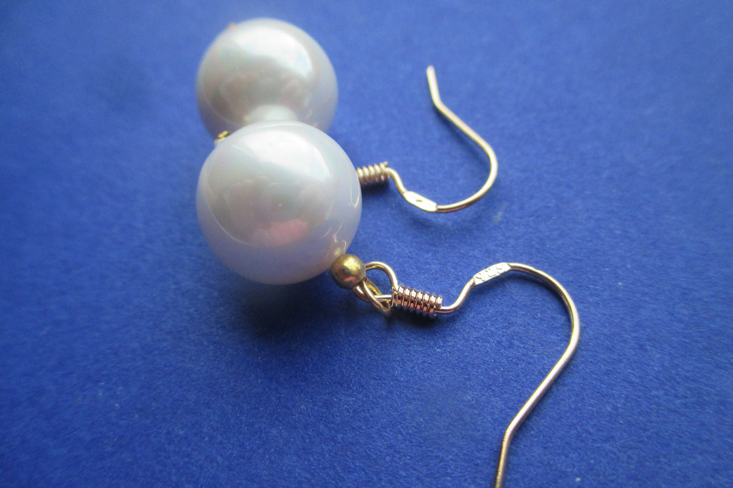 Artificial pearl hook earrings