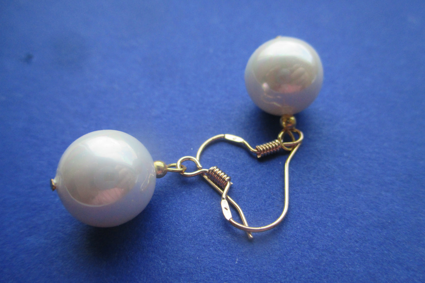 Artificial pearl hook earrings