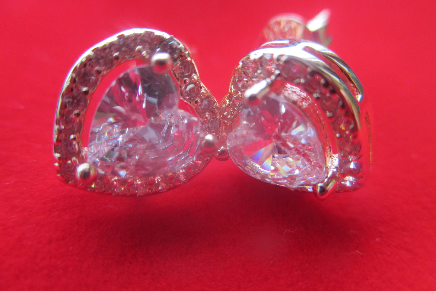 Heart stud earrings