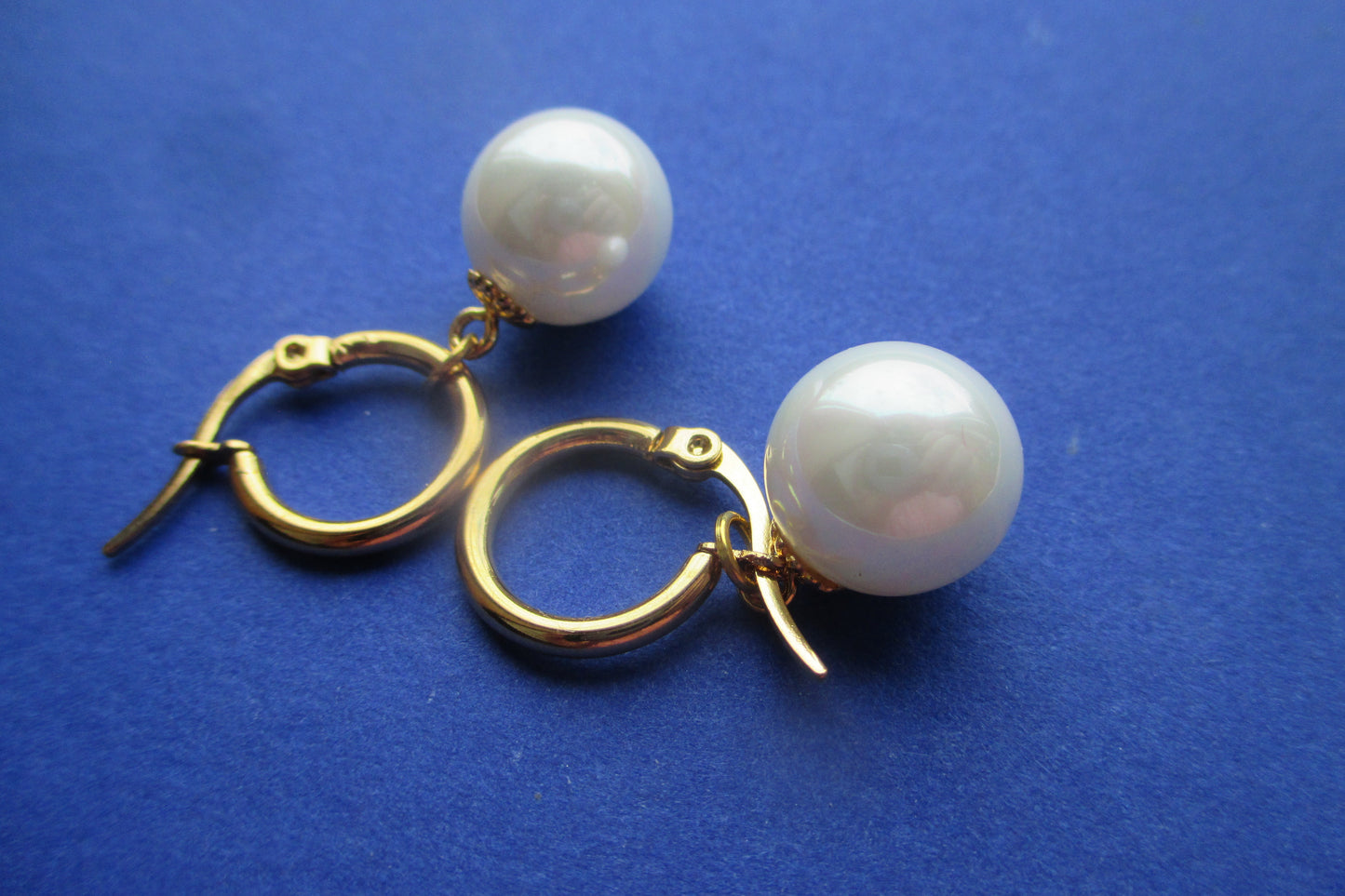 Pearl clip earrings