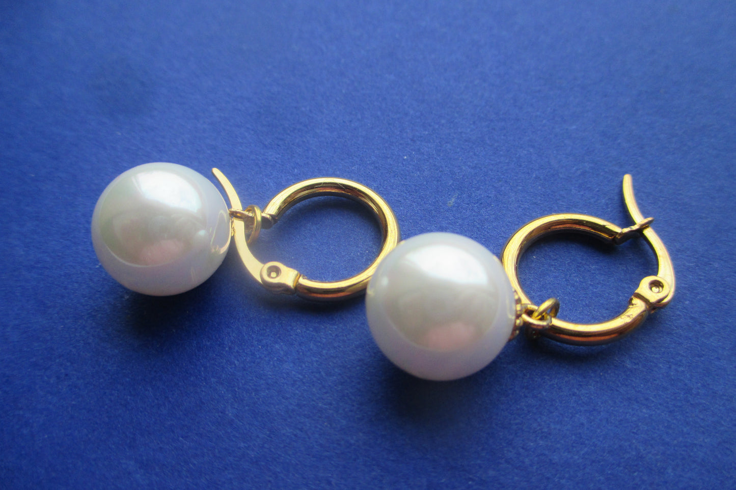 Pearl clip earrings