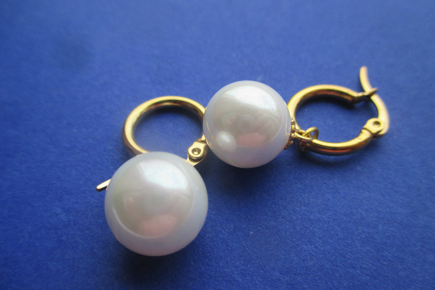 Pearl clip earrings